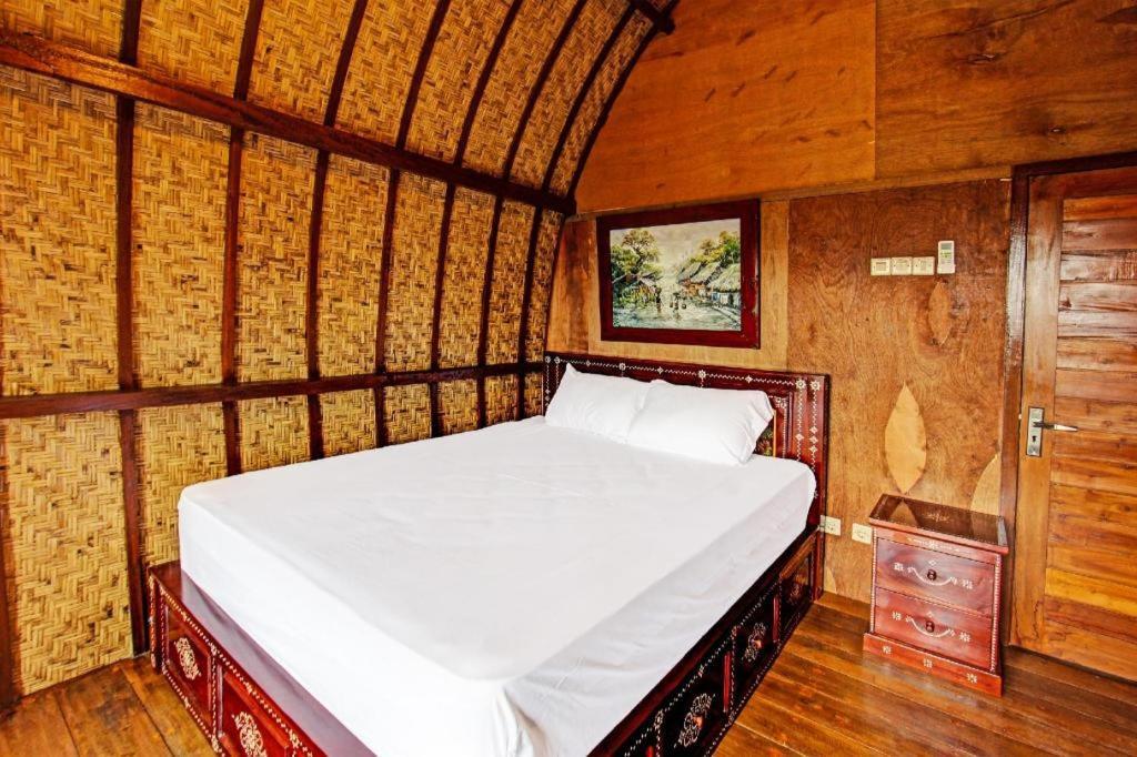 Reddoorz At Villa Bukit Senyum Lombok Kuripan  Eksteriør bilde