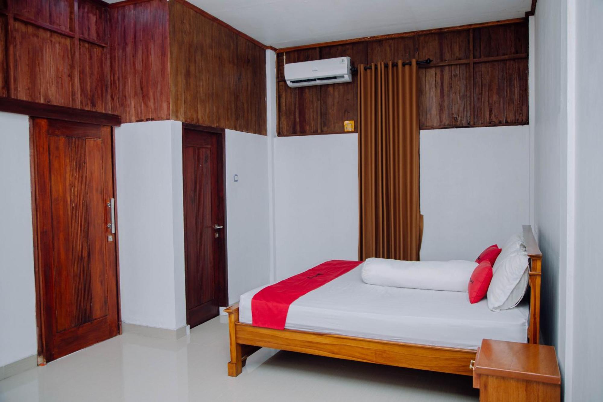 Reddoorz At Villa Bukit Senyum Lombok Kuripan  Eksteriør bilde
